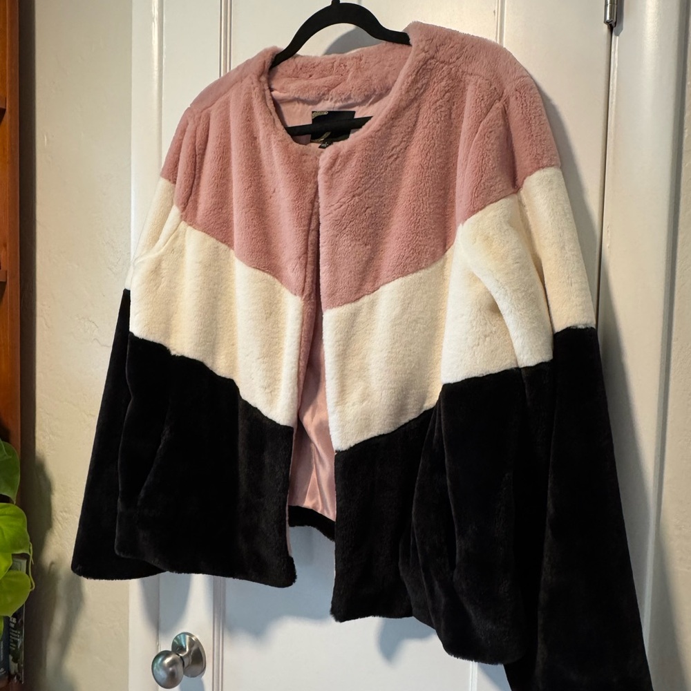 Serena Williams Pink and Cream Colorblock Cozy Teddy Faux Fur Jacket Large EUC